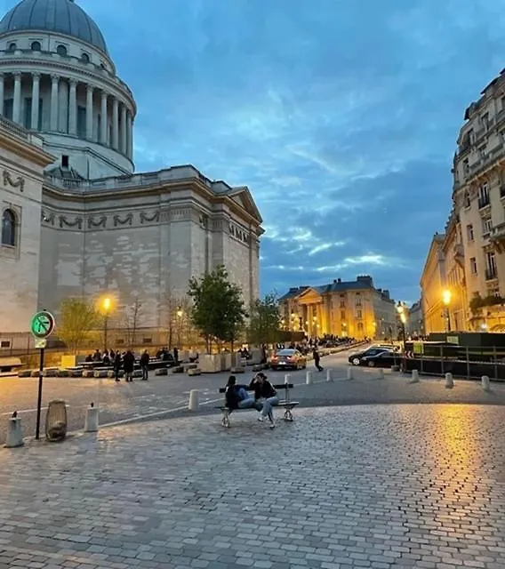 2P Cosy En Plein Coeur De Paris Διαμέρισμα Γαλλία